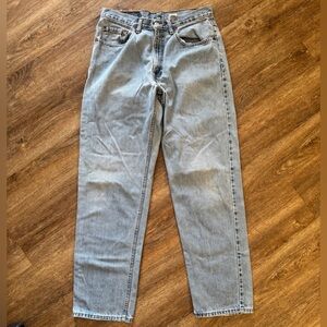 VTG Levi's 550 Relaxed Fit Made Canada Light Wash Denim Blue Jeans Mens 33x32